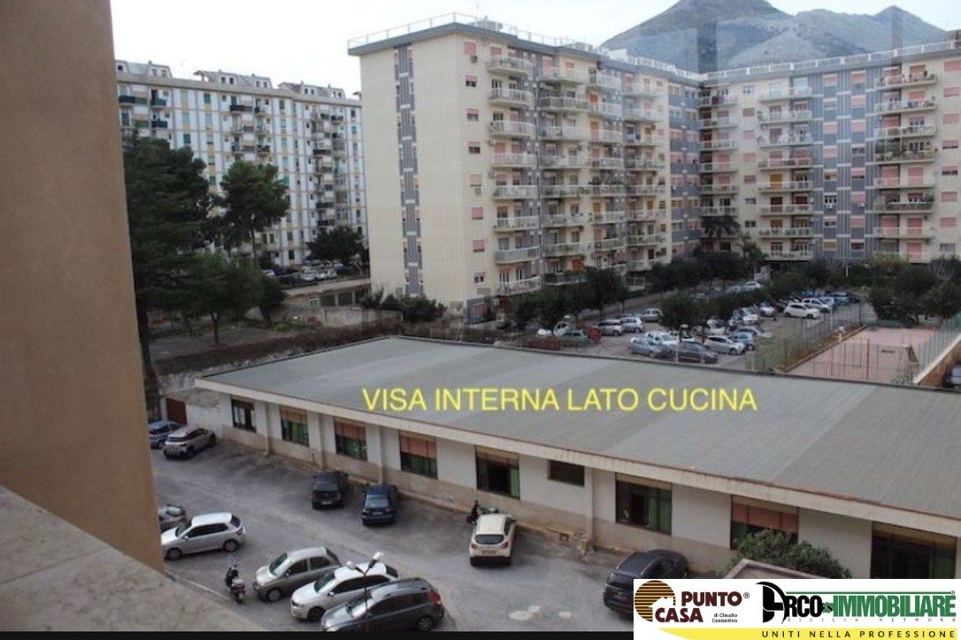 Palermo, Leonardo da Vinci alta/Via Zaire, vendesi 5 vani oltre ampia veranda e posto auto scoperto
