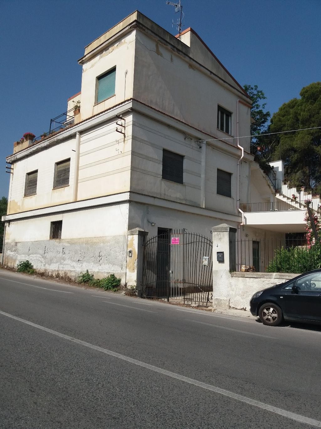 CIRCONV. ALTA, VILLA CAROLINA,