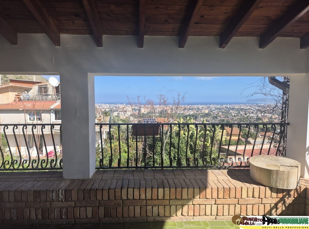 Vendesi Villa Indipendente da Ristrutturare - Via Strada Ferrata/Circonvallazione, Monreale